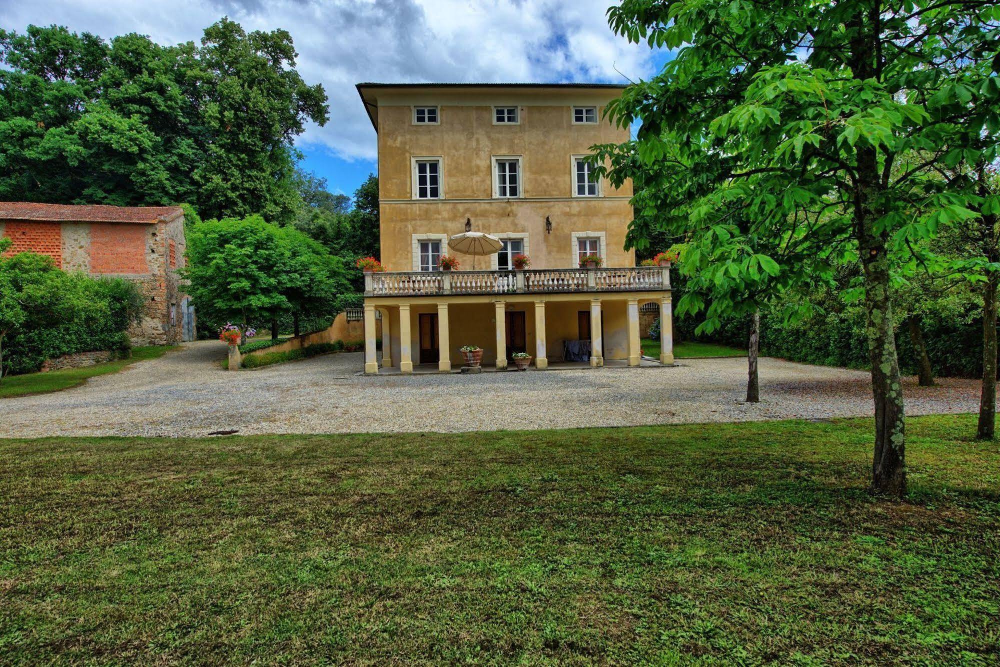 Villa Fiamma By Posarellivillas Piaggiori Exterior photo